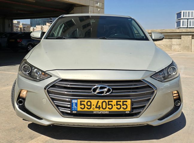 יונדאי אלנטרה