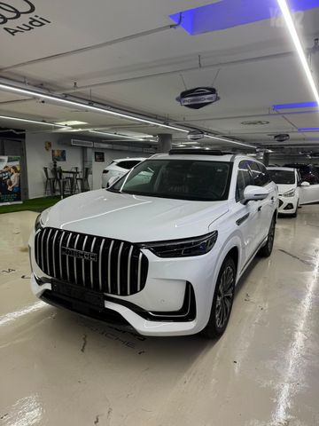 ג'אקו J8