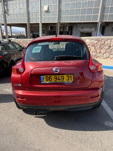 ניסאן ג'וק
