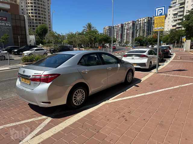 טויוטה קורולה