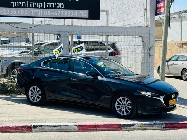 מאזדה 3