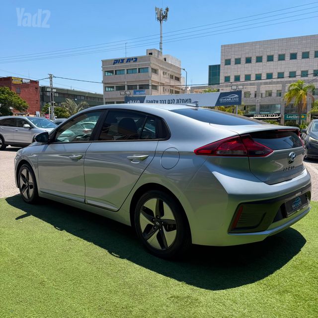 יונדאי איוניק