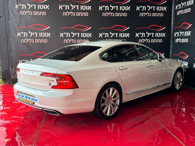 וולוו S90