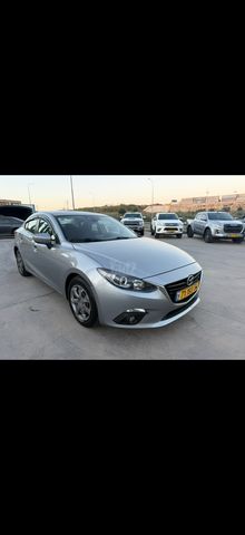 מאזדה 3