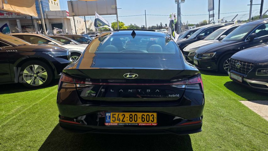יונדאי אלנטרה