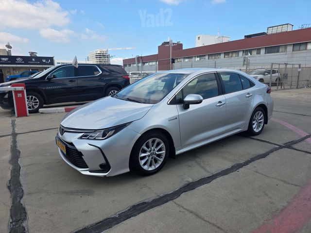מודעת רכב טויוטה קורולה