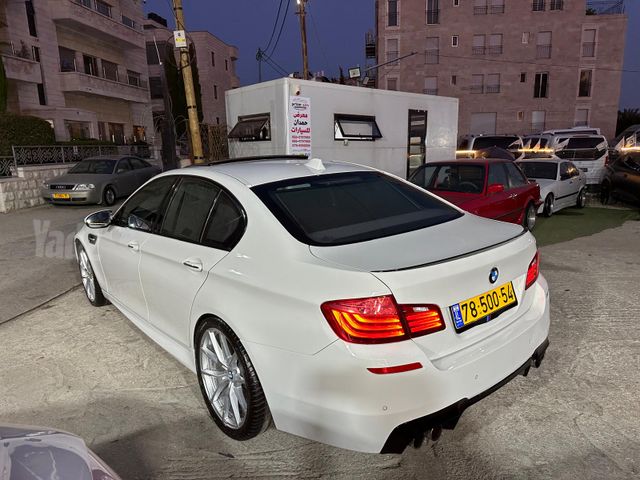 ב מ וו M5