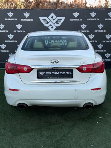 אינפיניטי Q50
