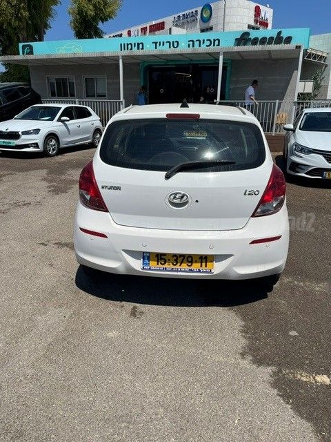 יונדאי i20