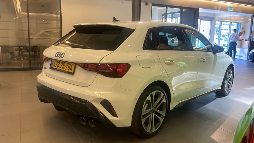 אאודי S3