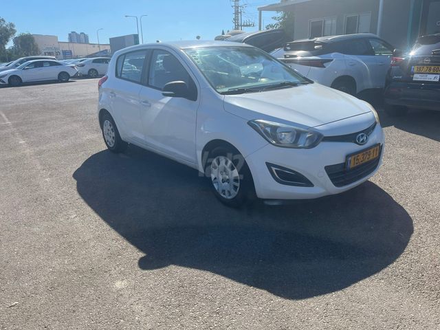 יונדאי i20