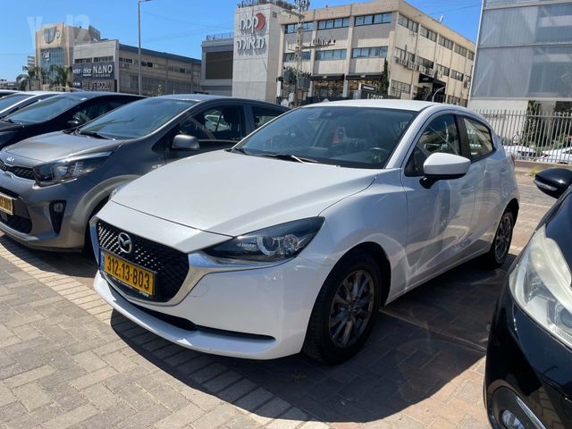 מודעת רכב מאזדה 2