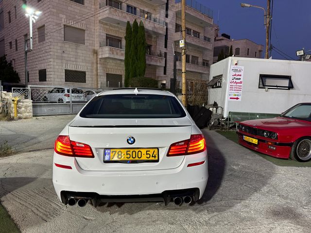 ב מ וו M5