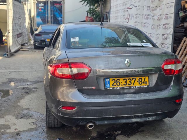 רנו פלואנס