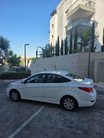 יונדאי אקסנט i25