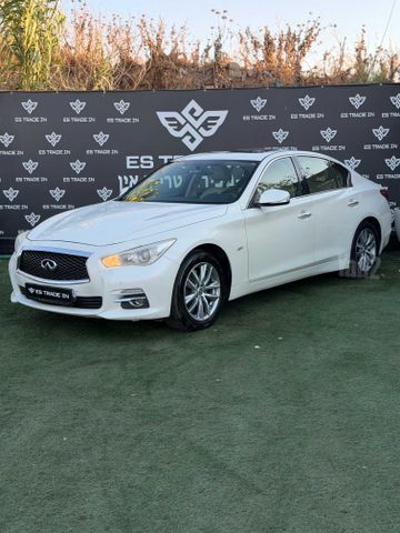 אינפיניטי Q50