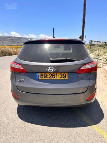 יונדאי i30