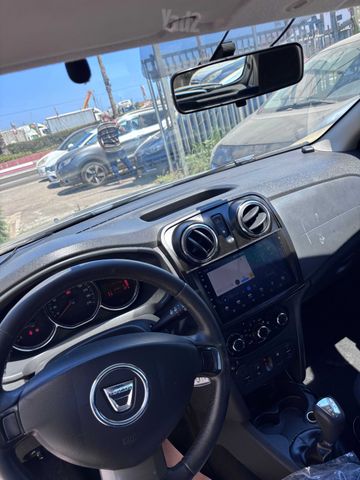 דאצ'יה סנדרו Stepway