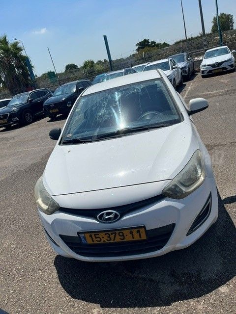 מודעת רכב יונדאי i20