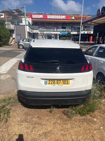 פיג'ו 3008