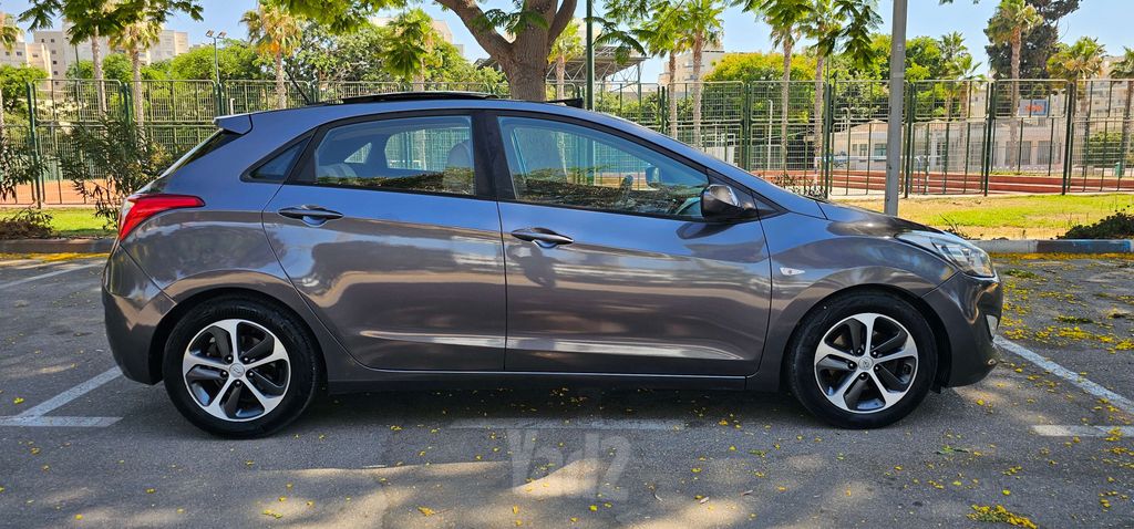 יונדאי i30