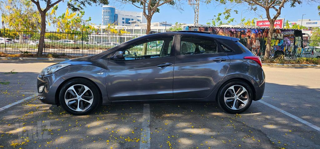 יונדאי i30
