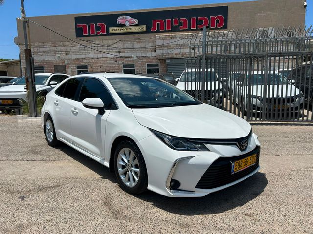 מודעת רכב טויוטה קורולה