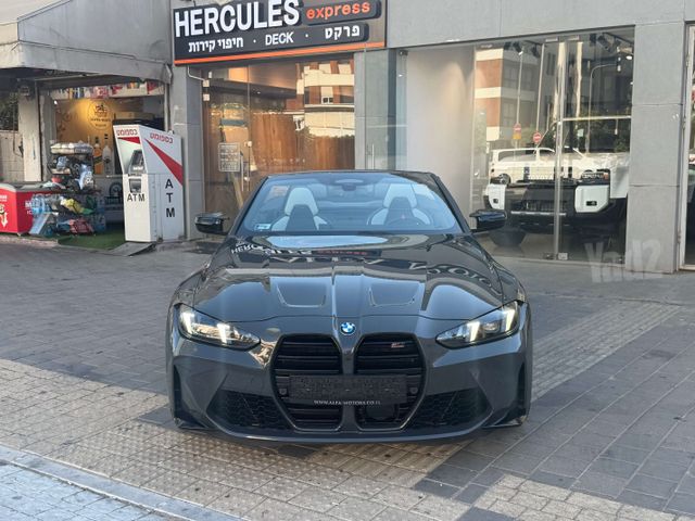 ב מ וו M4