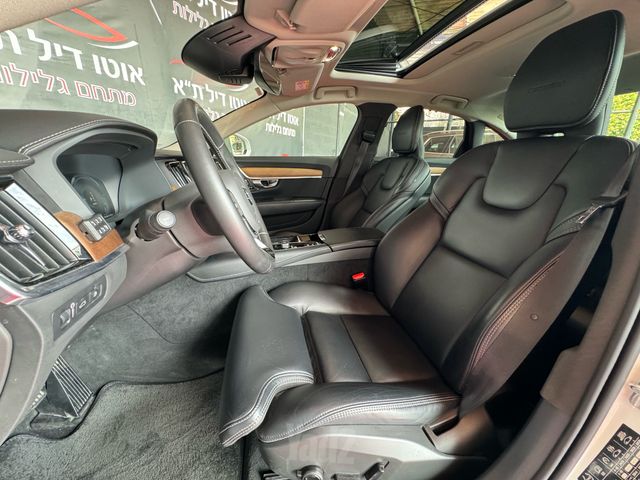 וולוו S90
