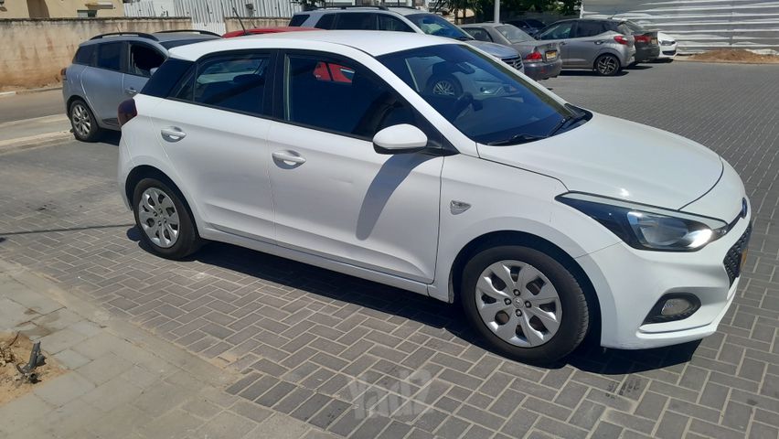 יונדאי i20