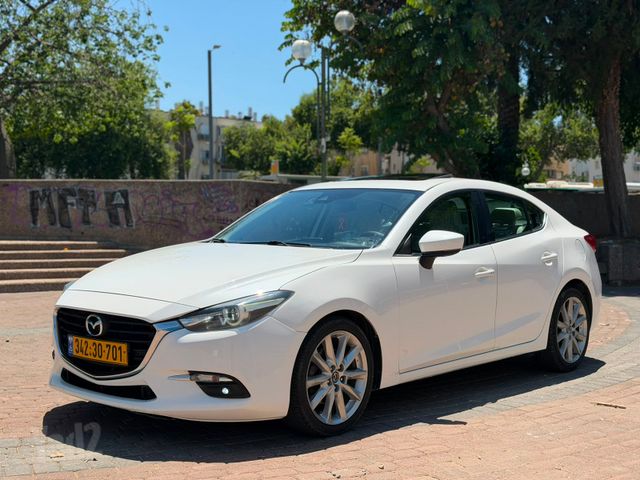 מודעת רכב מאזדה 3