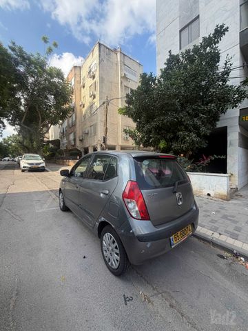 יונדאי i10