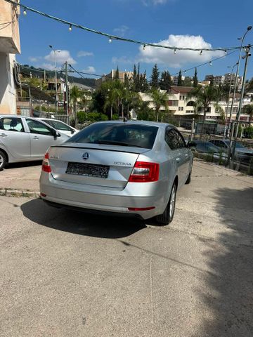 סקודה אוקטביה