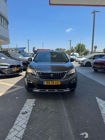 פיג'ו 3008