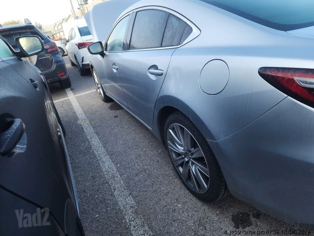 מודעת רכב מאזדה 6