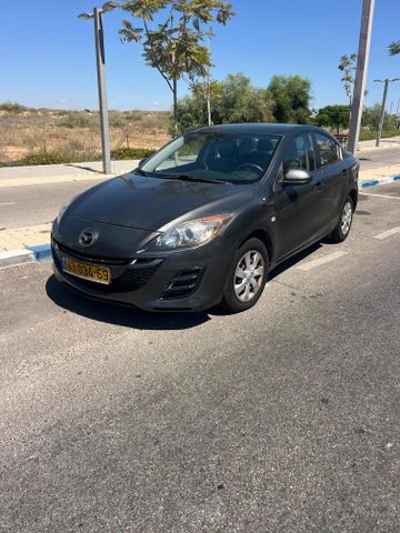 מודעת רכב מאזדה 3