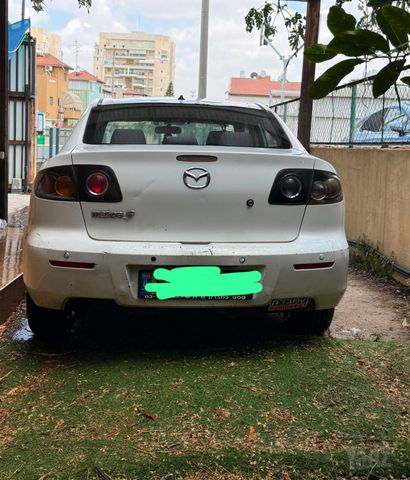 מאזדה 3