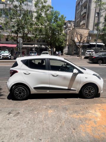 יונדאי i10