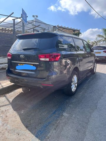 מודעת רכב קיה קרניבל