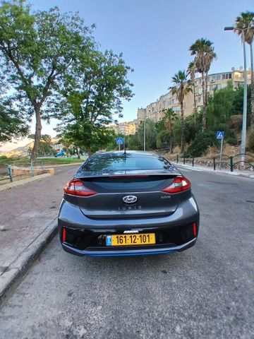 יונדאי איוניק