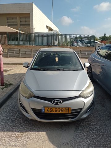 מודעת רכב יונדאי i20