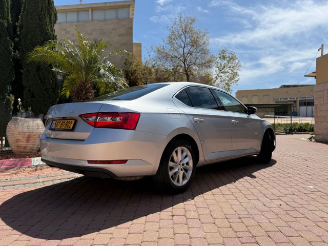 סקודה סופרב