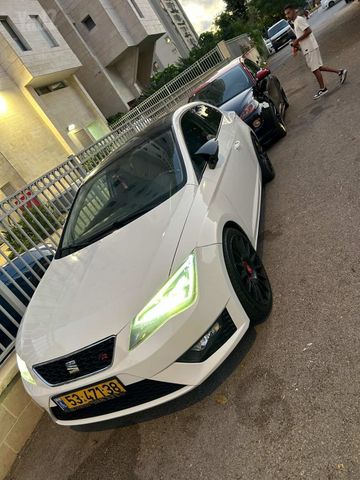 סיאט לאון