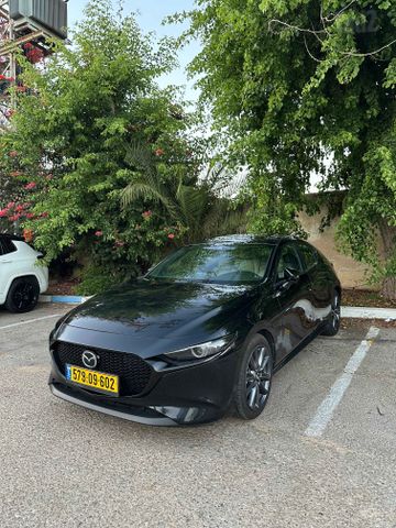מאזדה 3