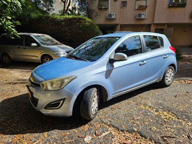 יונדאי i20