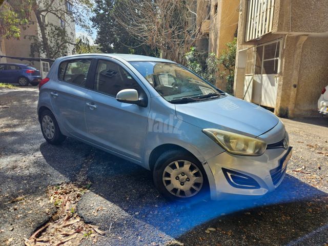 יונדאי i20