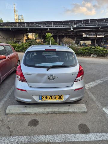 יונדאי i20