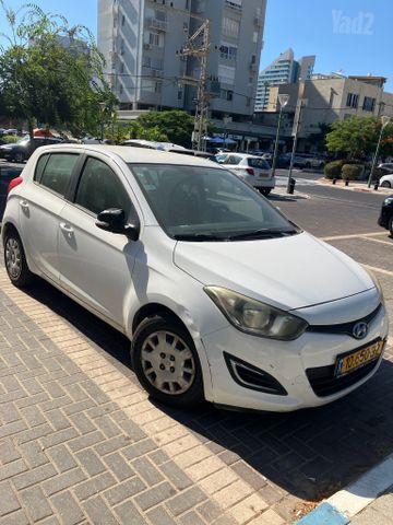 יונדאי i20