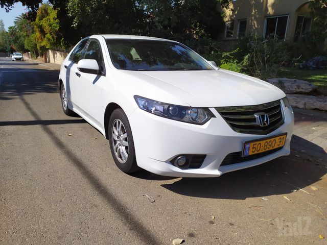 מודעת רכב הונדה אקורד