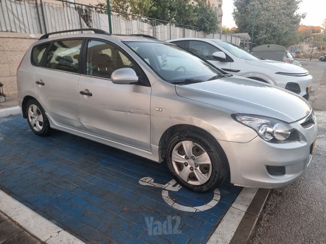 יונדאי i30
